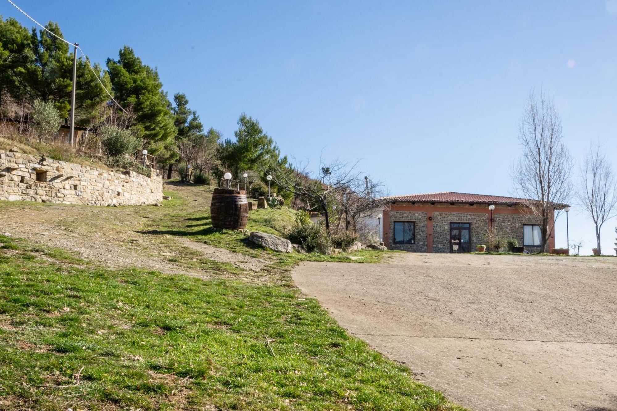 Agriturismo Pinelli Plataci Eksteriør bilde