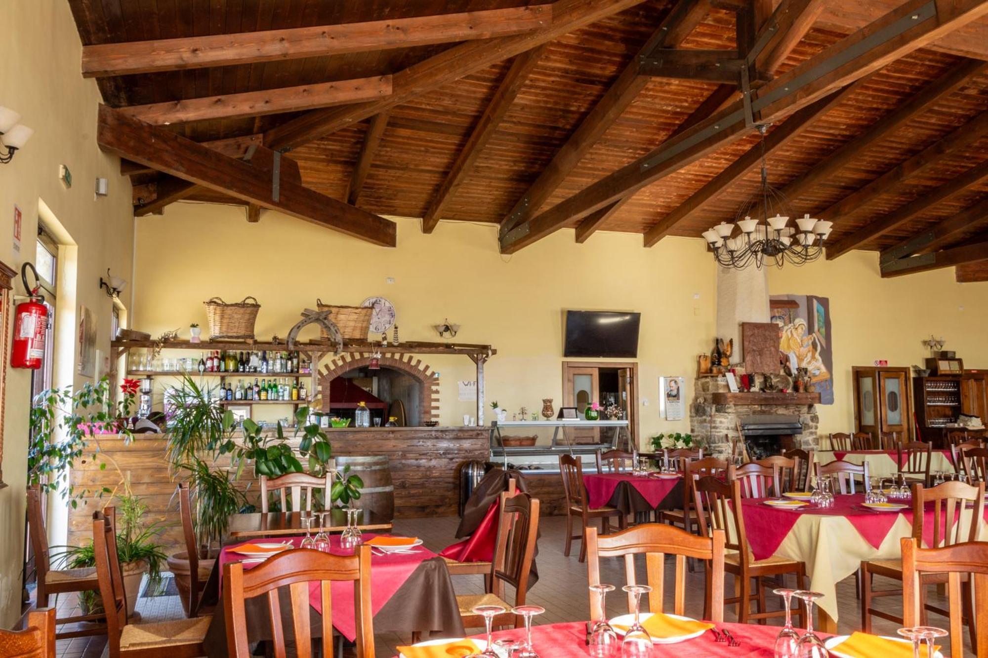 Agriturismo Pinelli Plataci Eksteriør bilde