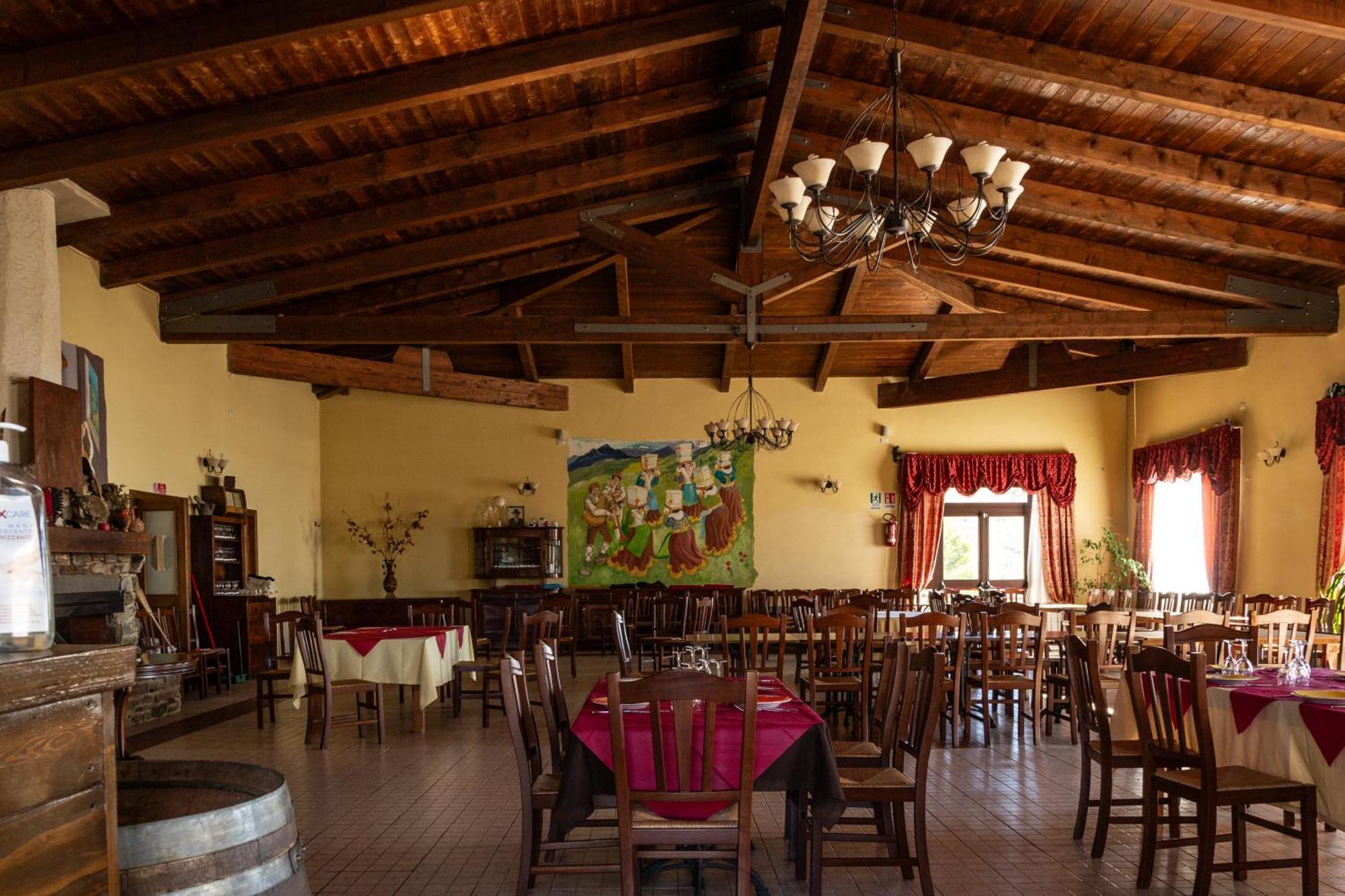 Agriturismo Pinelli Plataci Eksteriør bilde